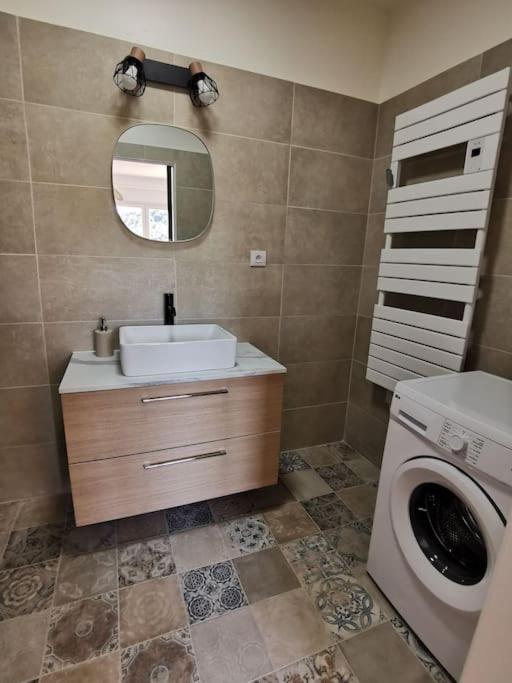 2 Ou 4 Personnes. Venaco Apartment