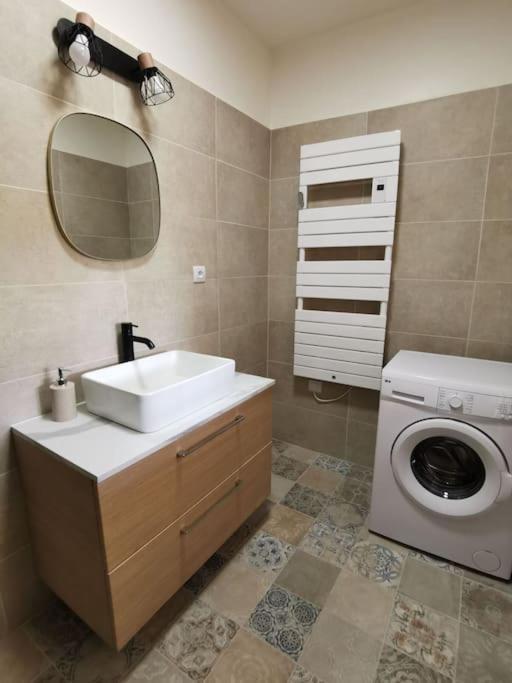 2 Ou 4 Personnes. Venaco Apartment *